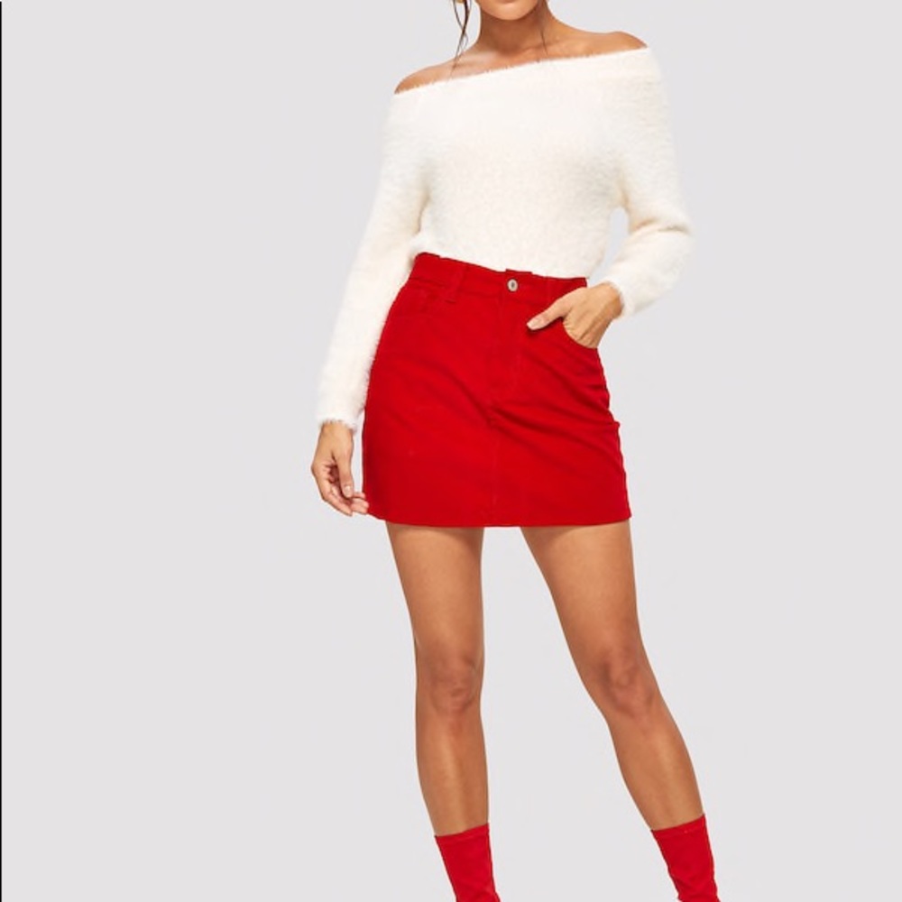 🆕White off shoulder fuzzy beautiful sweater - Picture 6 of 8